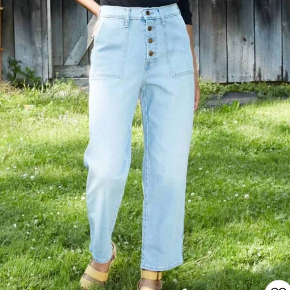 High rise vintage straight crop light wash jeans